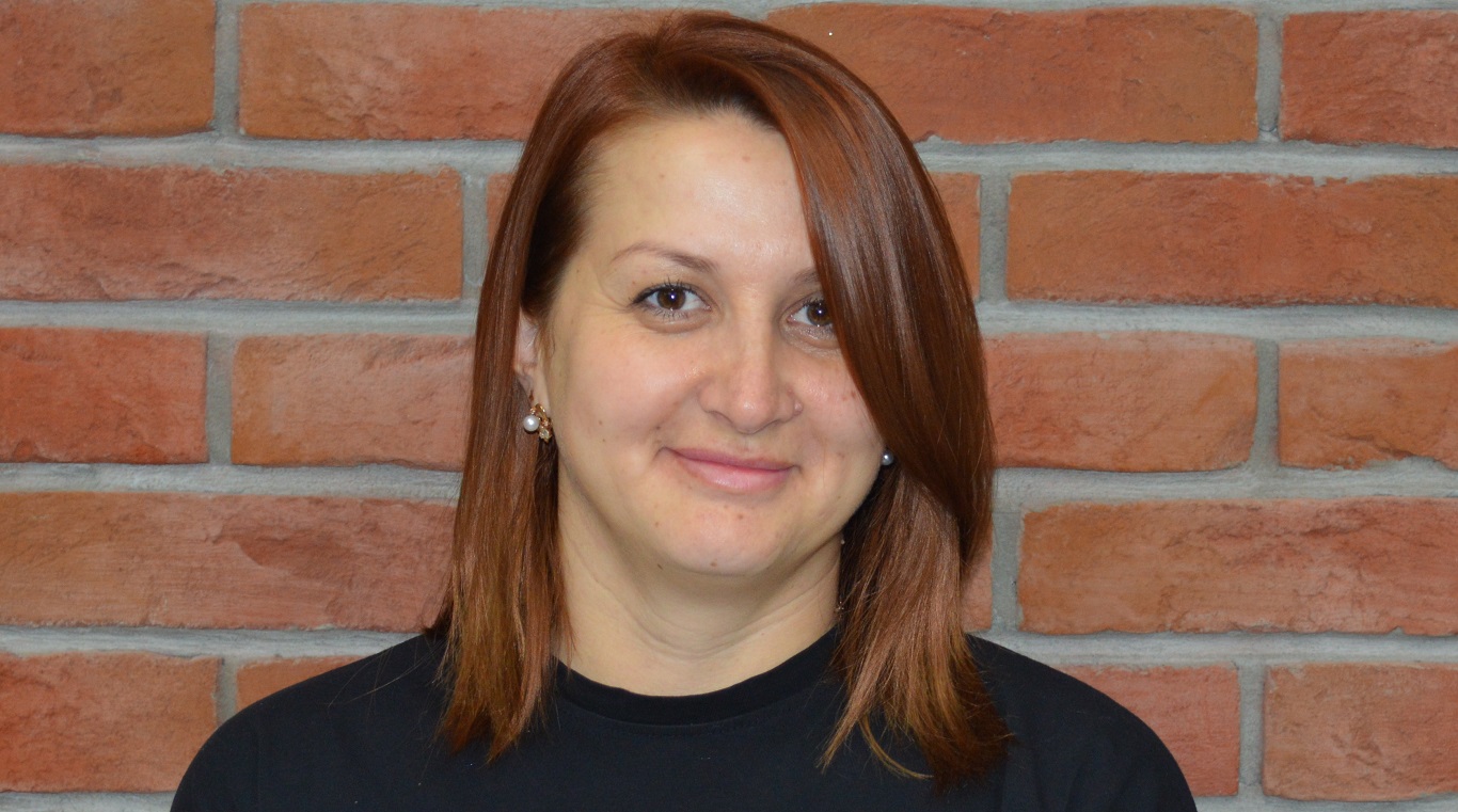 <div class="name_top_right">Екатерина<br> Чивирева</div>